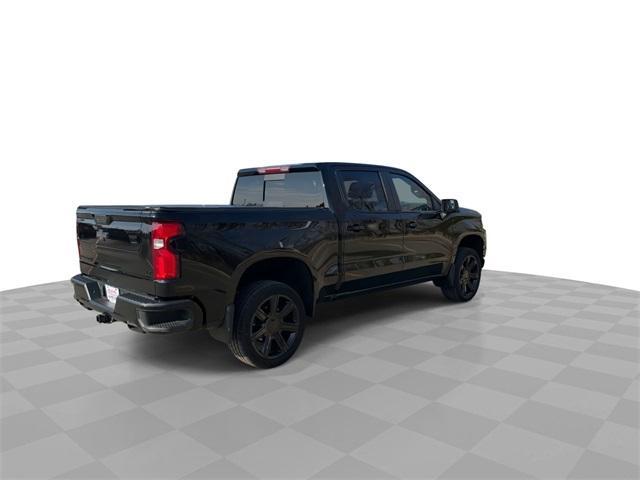 Photo of 2021 Black Chevrolet Silverado 1500