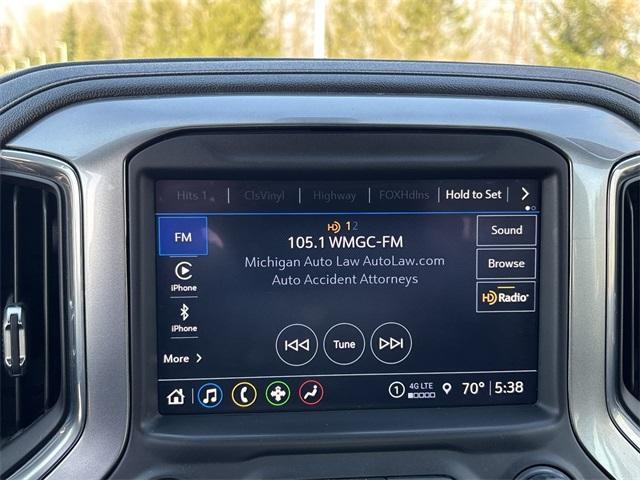 Photo of 2021 Black Chevrolet Silverado 1500
