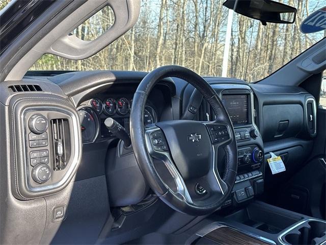 Photo of 2021 Black Chevrolet Silverado 1500