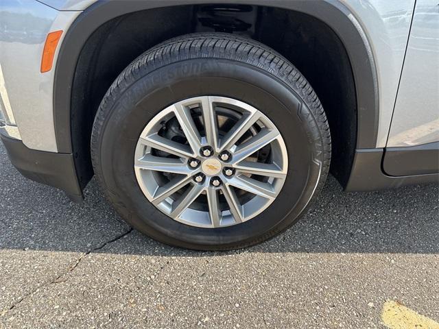 Photo of 2023 Sterling Gray Metallic Chevrolet Traverse