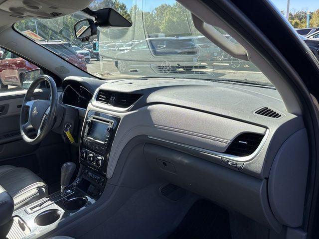 Photo of 2017 Blue Velvet Metallic Chevrolet Traverse