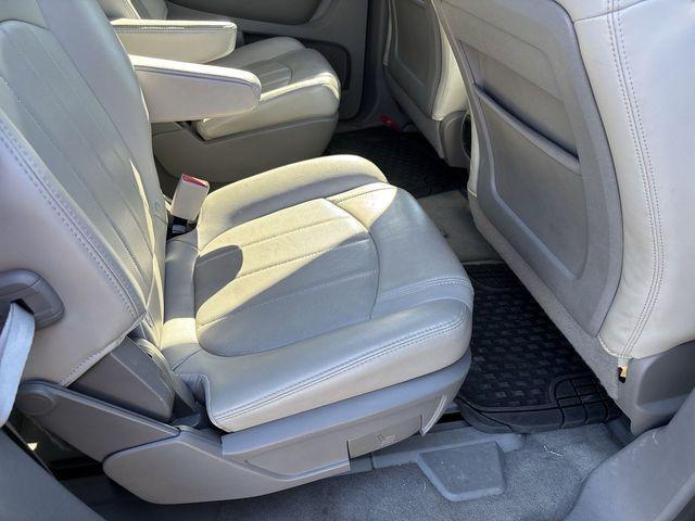 Photo of 2017 Blue Velvet Metallic Chevrolet Traverse