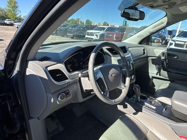 Photo of 2017 Blue Velvet Metallic Chevrolet Traverse