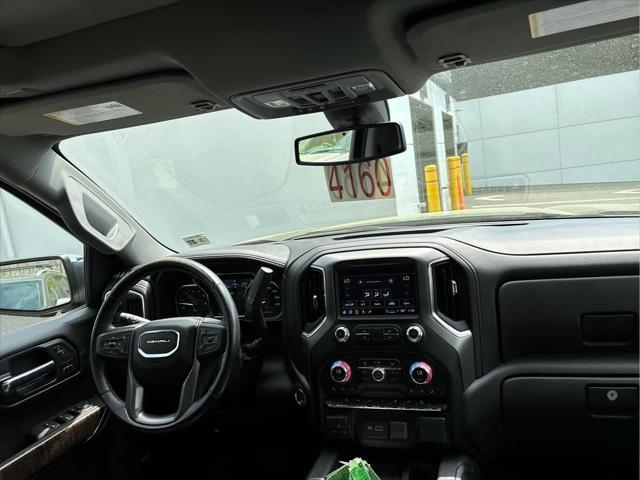Photo of 2022 Onyx Black GMC Sierra 1500
