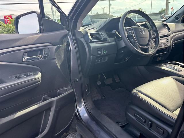 Photo of 2023 Modern Steel Metallic Honda Ridgeline