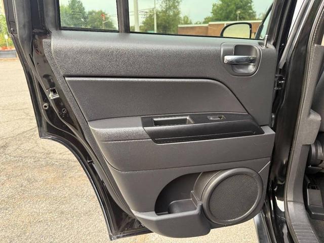 Photo of 2017 Black Clearcoat Jeep Compass
