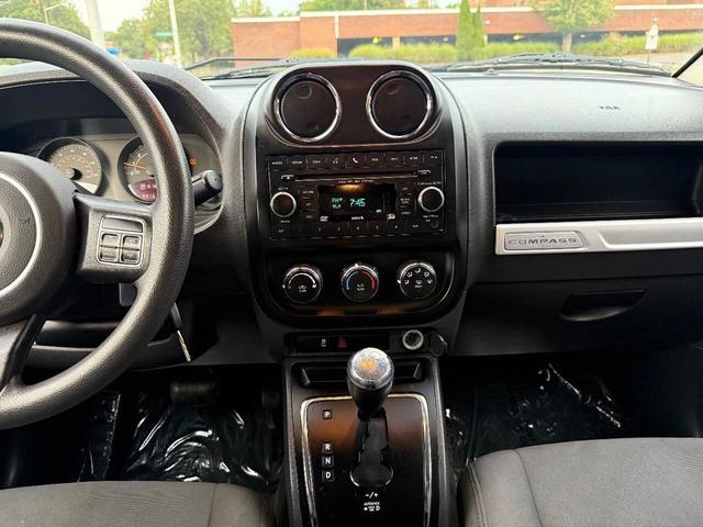 Photo of 2017 Black Clearcoat Jeep Compass