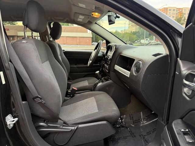 Photo of 2017 Black Clearcoat Jeep Compass