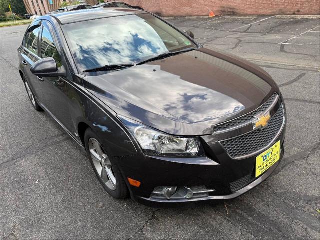 Photo of 2014 Tungsten Metallic Chevrolet Cruze