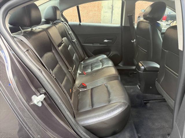Photo of 2014 Tungsten Metallic Chevrolet Cruze