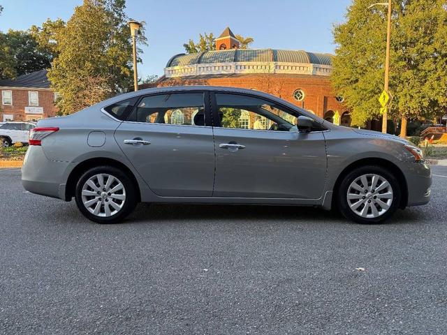 Photo of 2014 Gray Nissan Sentra