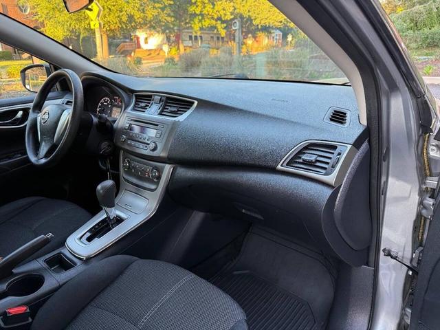 Photo of 2014 Gray Nissan Sentra