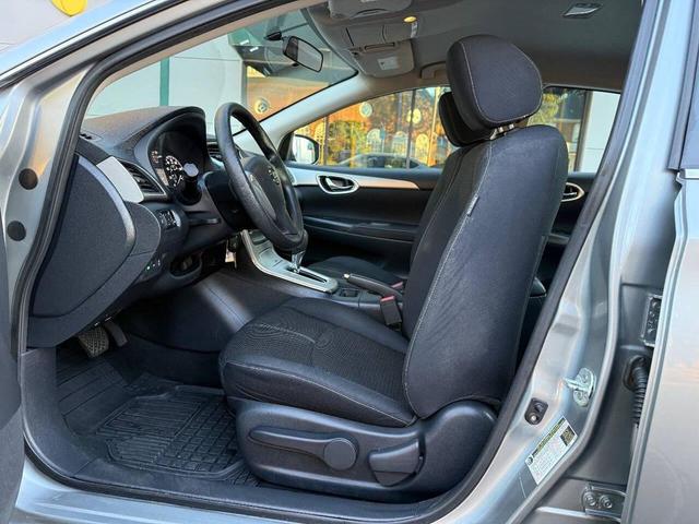 Photo of 2014 Gray Nissan Sentra