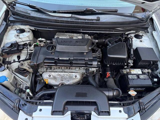 Photo of 2010 Silver Hyundai ELANTRA