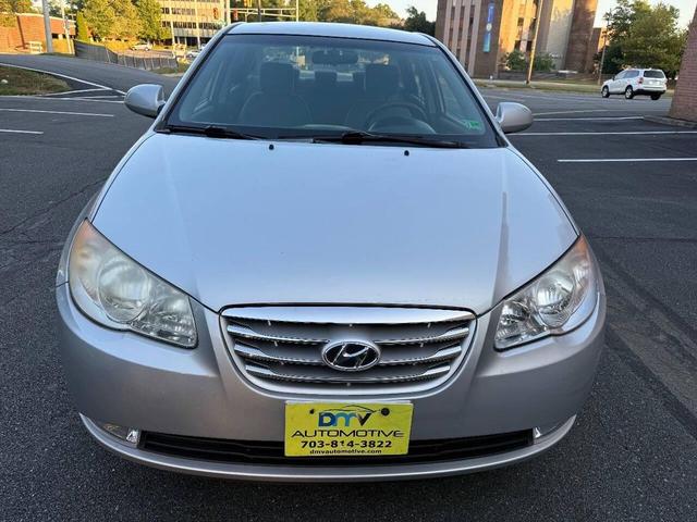 Photo of 2010 Silver Hyundai ELANTRA