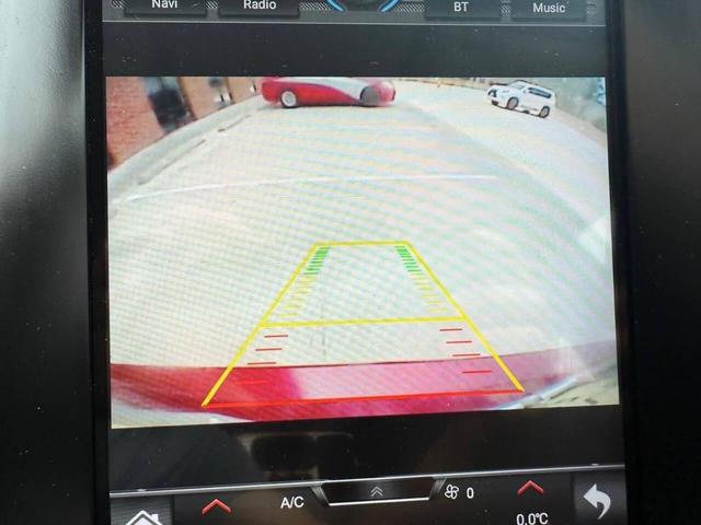 Photo of 2015 Cayenne Red Nissan Pathfinder