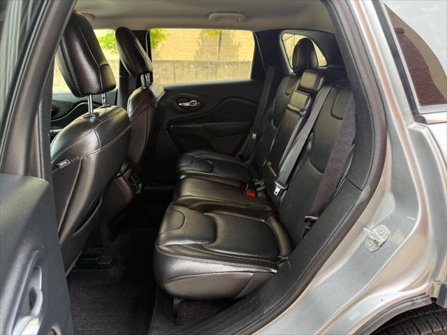 Photo of 2017 Billet Silver Metallic Clearcoat Jeep Cherokee
