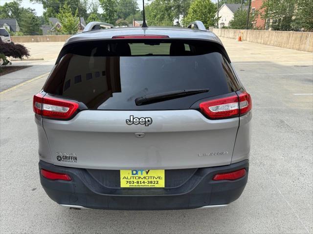 Photo of 2017 Billet Silver Metallic Clearcoat Jeep Cherokee