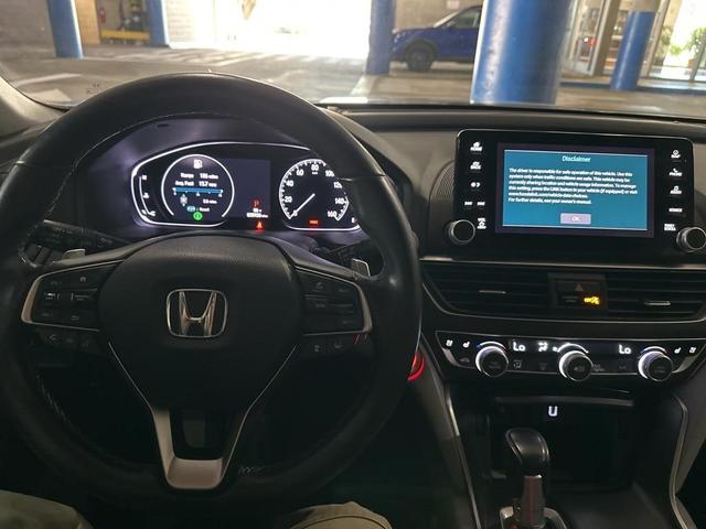 Photo of 2018 Lunar Silver Metallic Honda Accord