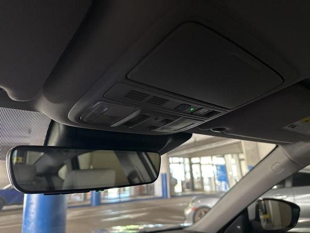 Photo of 2018 Lunar Silver Metallic Honda Accord