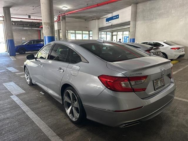 Photo of 2018 Lunar Silver Metallic Honda Accord