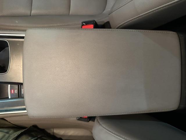 Photo of 2018 Lunar Silver Metallic Honda Accord