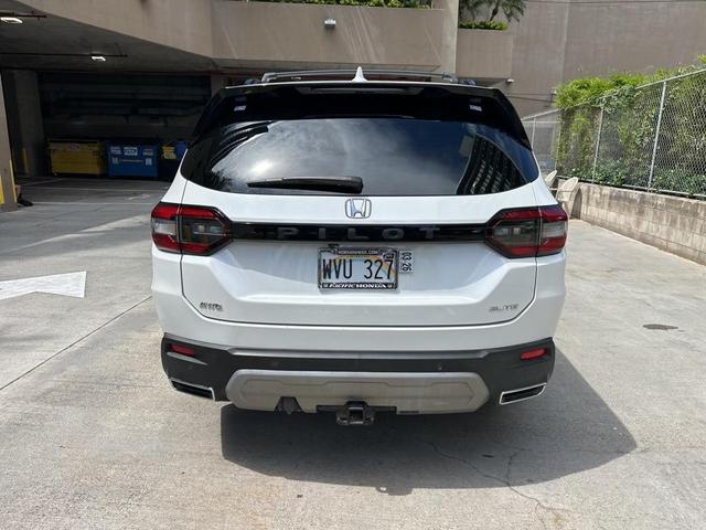 Photo of 2023 Platinum White Pearl Honda Pilot