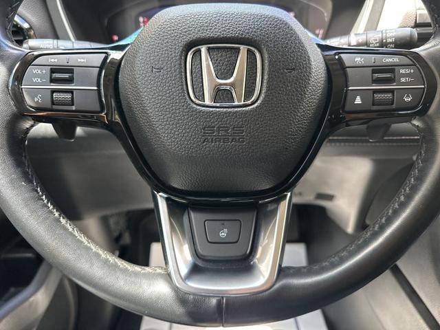 Photo of 2023 Platinum White Pearl Honda Pilot