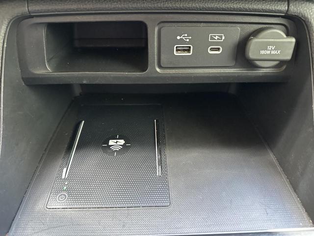 Photo of 2023 Platinum White Pearl Honda Pilot