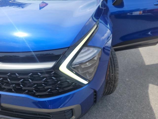 Photo of 2023 Sapphire Blue Kia Sportage