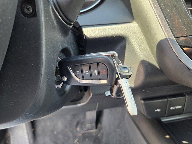 Photo of 2024 Ice Cap Toyota Camry