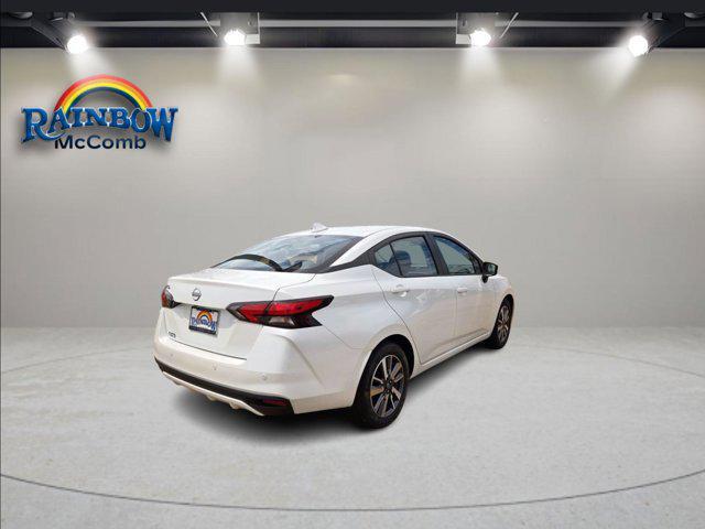 Photo of 2025 Aspen White Pearl Nissan Versa