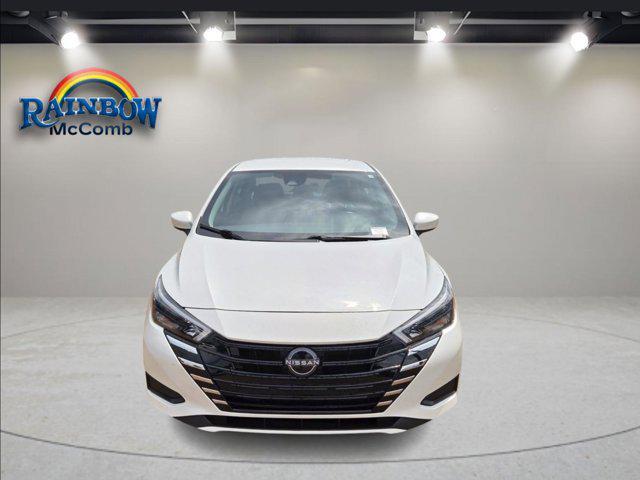 Photo of 2025 Aspen White Pearl Nissan Versa