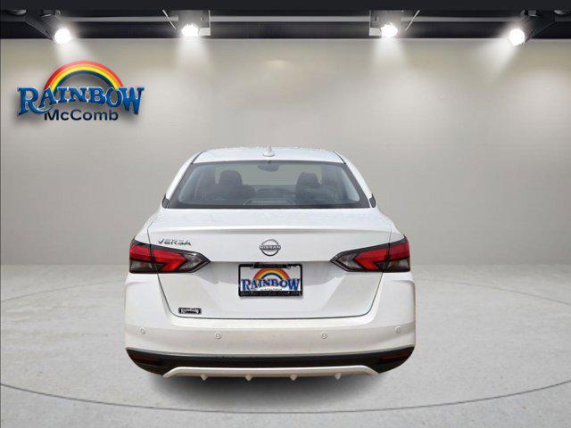 Photo of 2025 Aspen White Pearl Nissan Versa