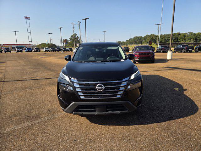 Photo of 2024 Super Black Nissan Rogue