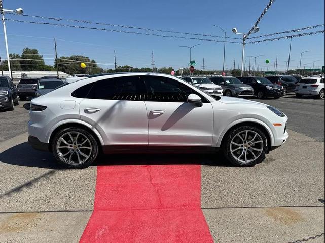 Photo of 2020 White Porsche Cayenne