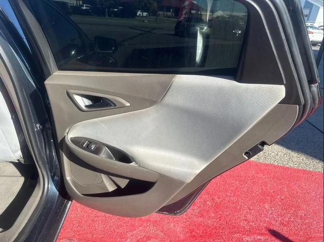 Photo of 2019 Shadow Gray Metallic Chevrolet Malibu