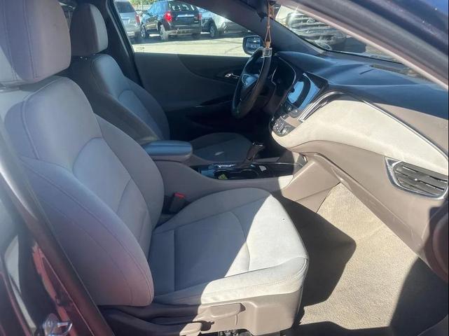 Photo of 2019 Shadow Gray Metallic Chevrolet Malibu