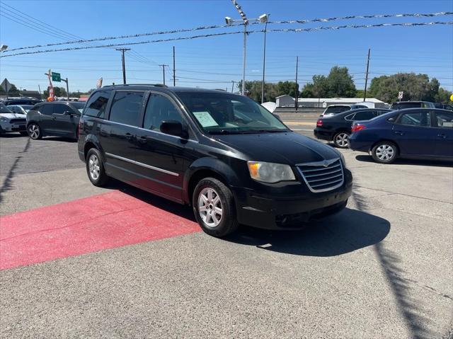 2010 Chrysler Town & Country