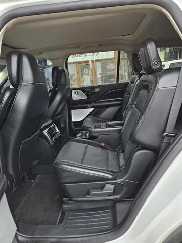 Photo of 2020 PRISTINE WHITE MET TRI-COAT Lincoln Aviator