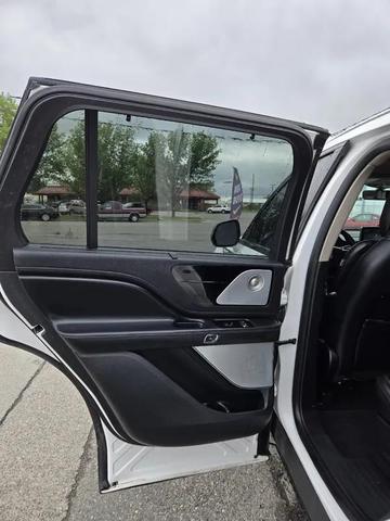 Photo of 2020 PRISTINE WHITE MET TRI-COAT Lincoln Aviator