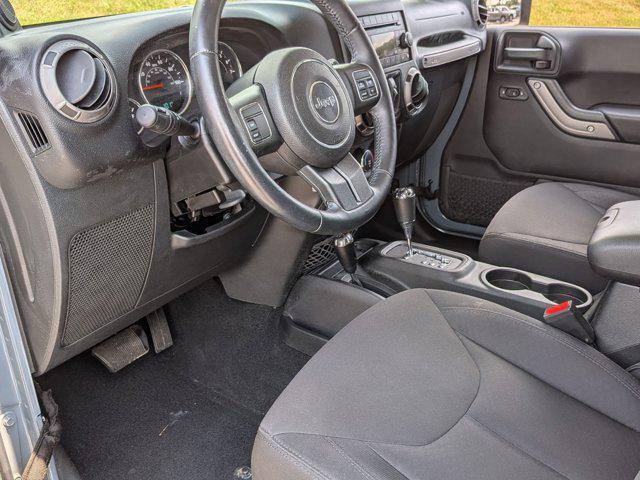 Photo of 2014 Anvil Clear Coat Jeep Wrangler Unlimited