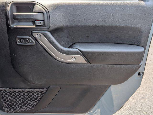 Photo of 2014 Anvil Clear Coat Jeep Wrangler Unlimited