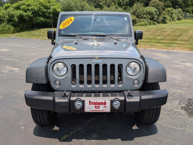 Photo of 2014 Anvil Clear Coat Jeep Wrangler Unlimited