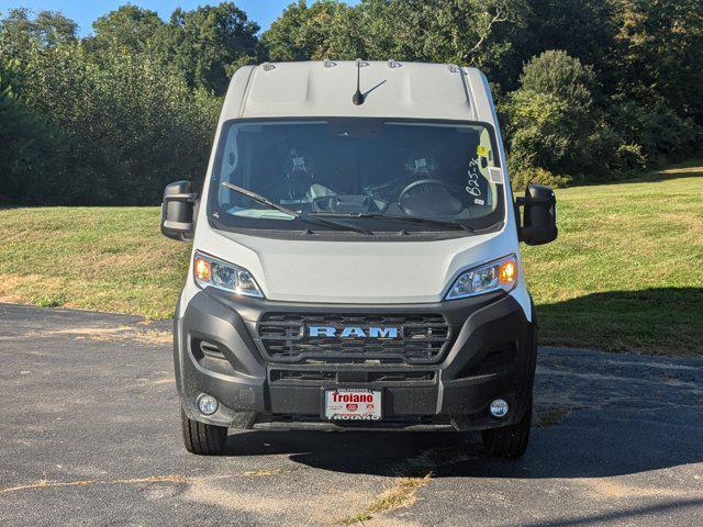 Photo of 2024 Bright White Clearcoat RAM ProMaster 2500