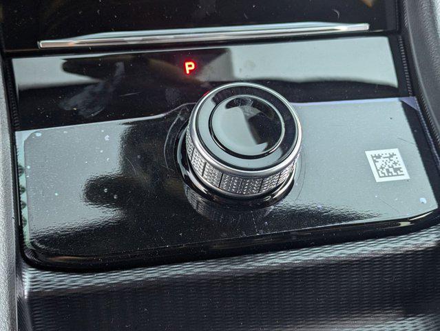 Photo of 2025 Diamond Black Crystal Pearlcoat Jeep Grand Cherokee