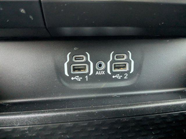 Photo of 2022 Diamond Black Crystal Pearlcoat RAM 1500