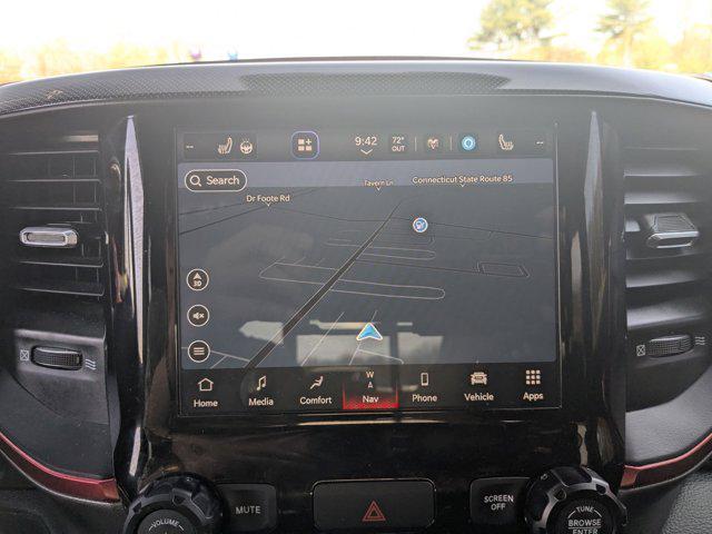 Photo of 2022 Diamond Black Crystal Pearlcoat RAM 1500