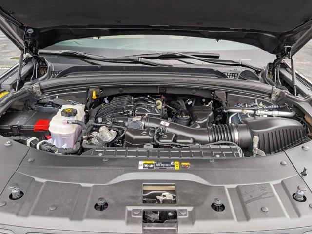 Photo of 2024 Rocky Mountain Pearlcoat Jeep Grand Cherokee