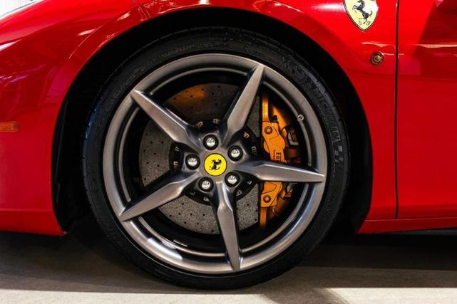 Photo of 2017 Rosso Corsa Ferrari 488 GTB